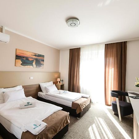 River Inn Stari Banovci Екстер'єр фото