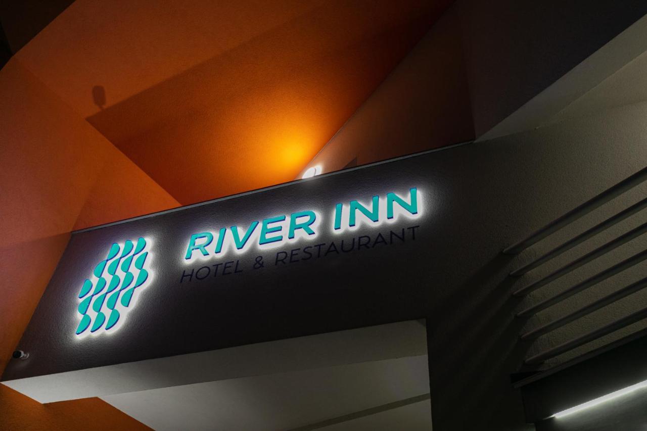 River Inn Stari Banovci Екстер'єр фото