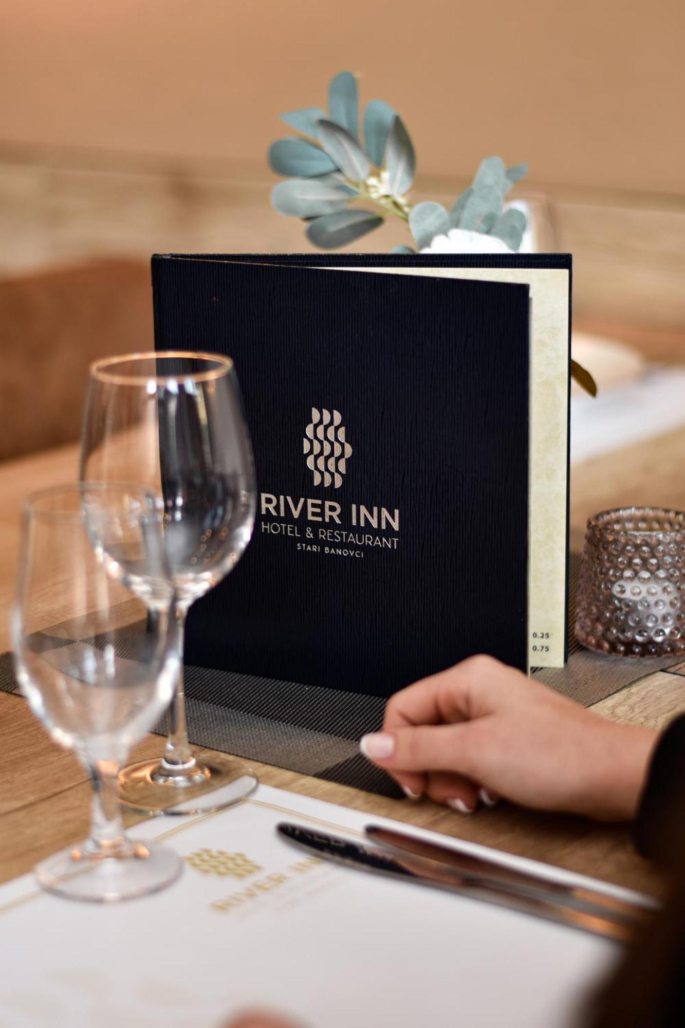 River Inn Stari Banovci Екстер'єр фото