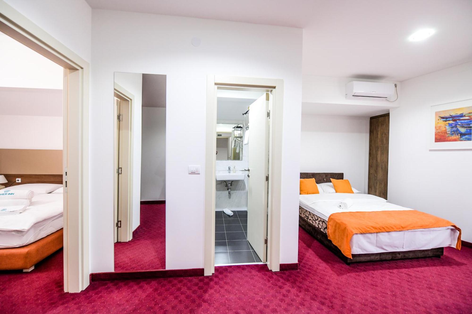 River Inn Stari Banovci Екстер'єр фото